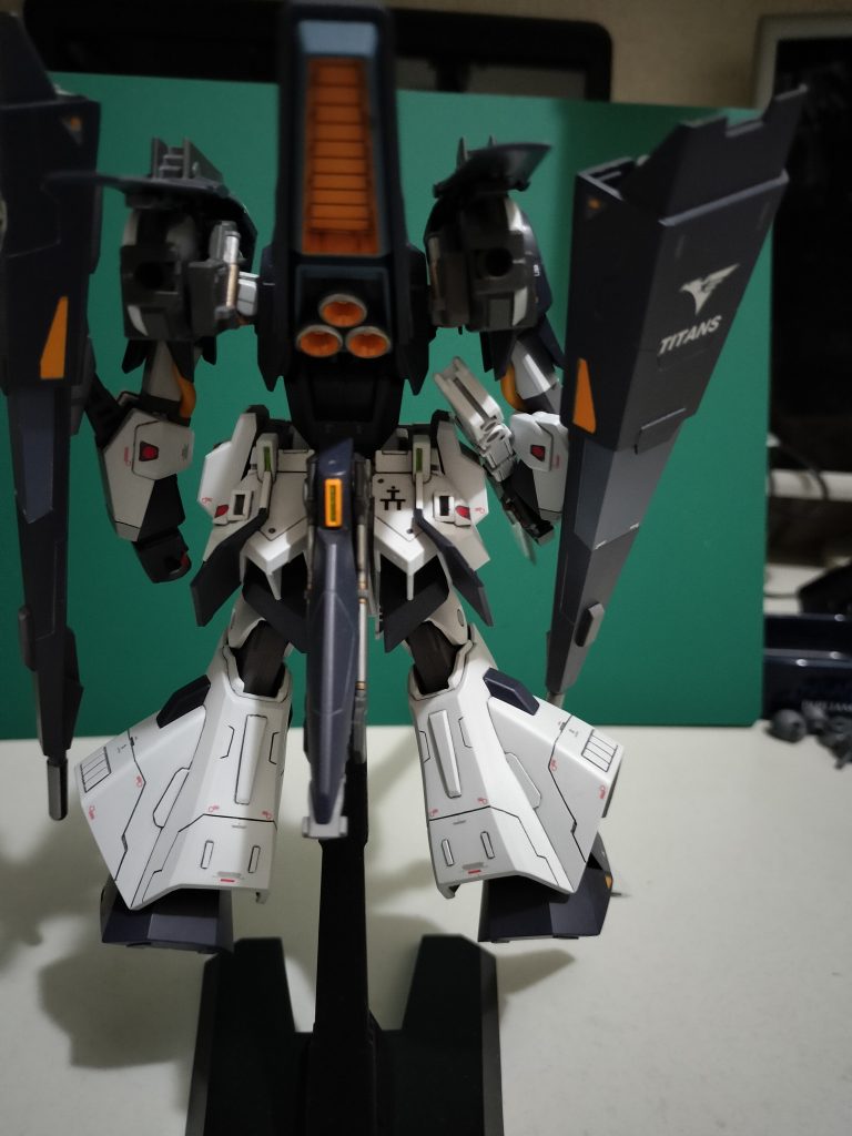 塗分け大変。墨入れで割れたりで大変でした。