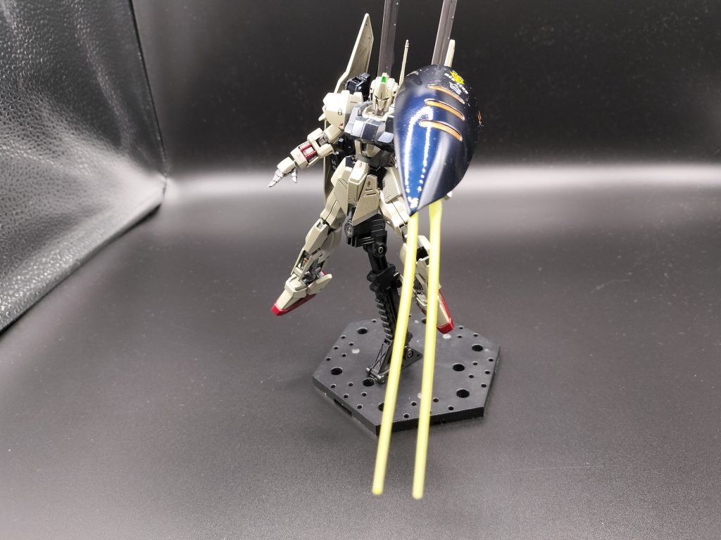 シールド懸架のサーベルを直接発振可能の為、近接での火力も向上以上マイ妄想設定でした～ｗ