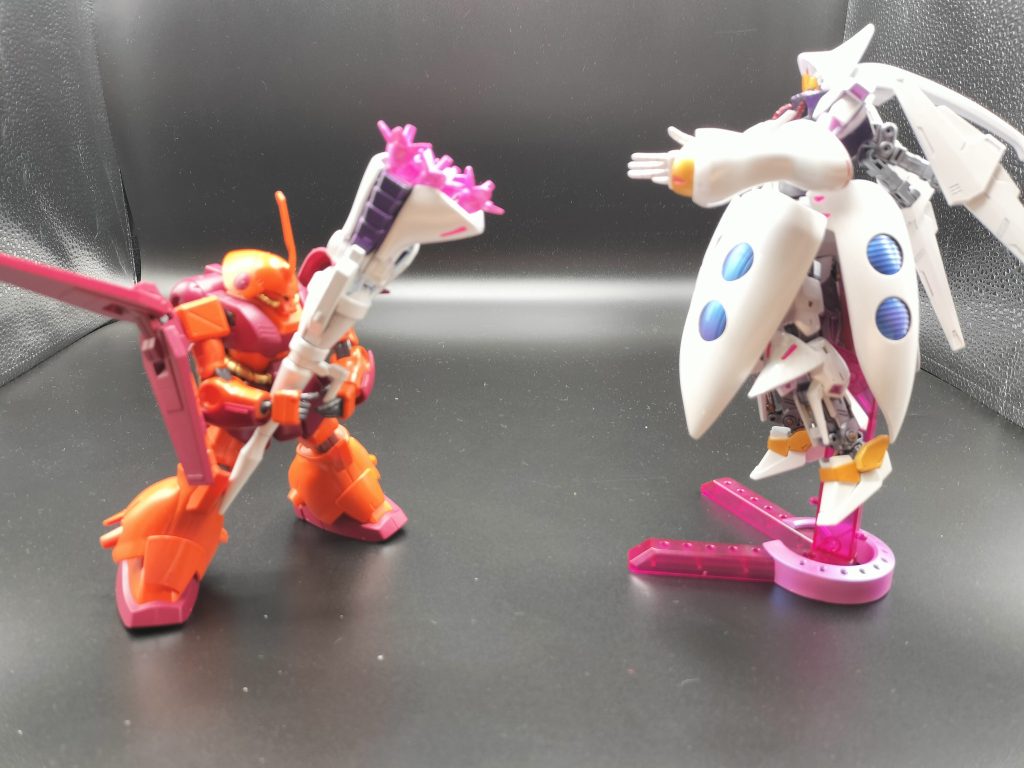 「ちゃんと受け取らないか!俗物が!!」「うっス」