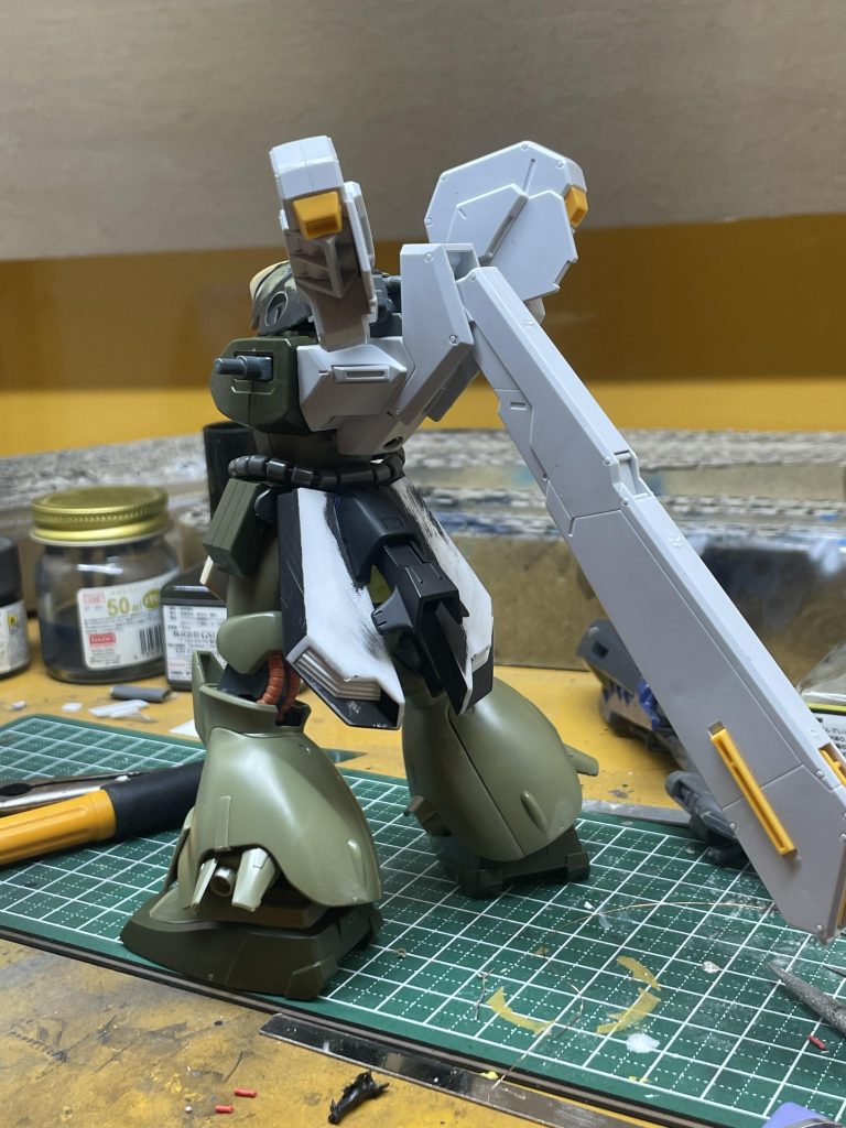 リアスカートはプラ板で自作