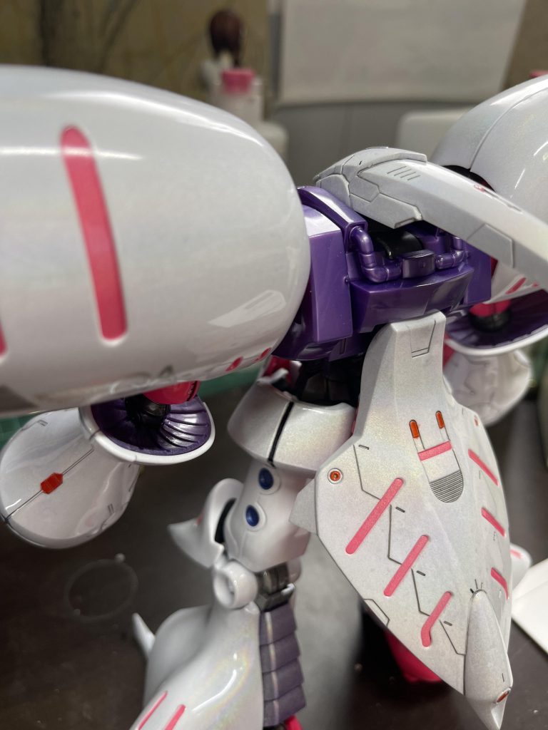 斜め後ろから、こっちの方が分かるかな？