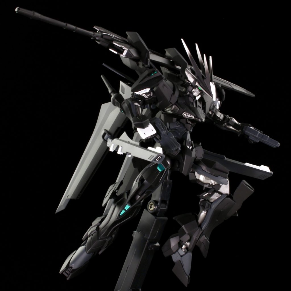 ビームライフショーティー装備状態。2連装リニアガンも脇から伸ばしてみました。