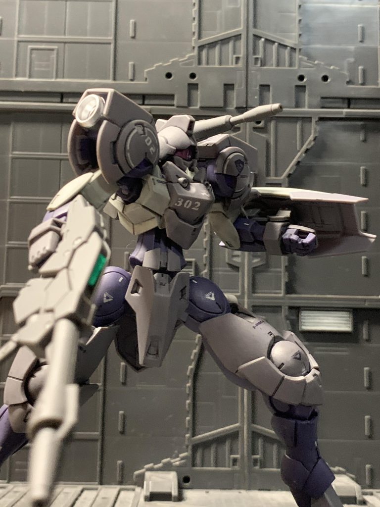 ビームキャノン。砲口は開口しています。