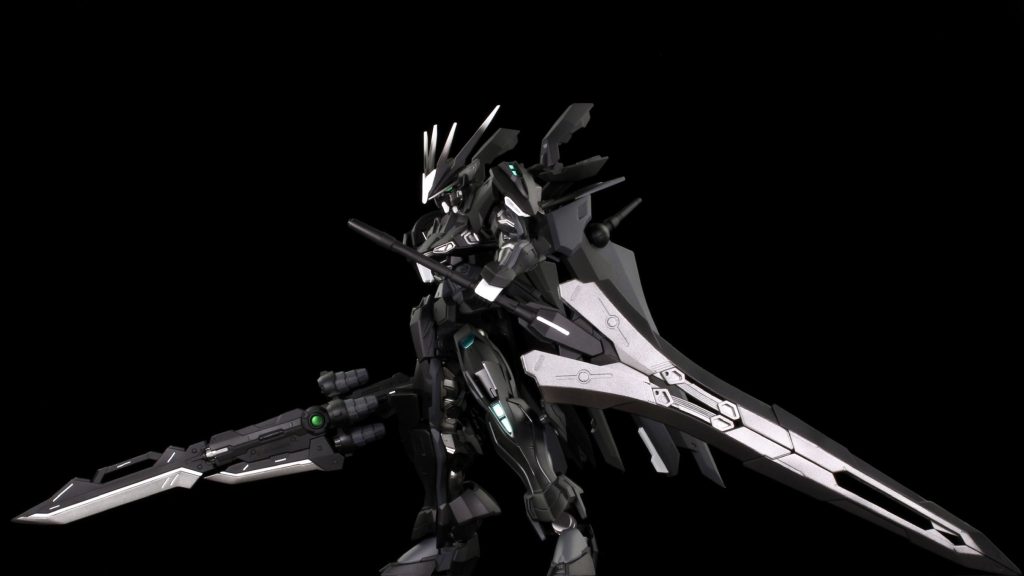 ロードロングソードとカレドヴルッフの両手持ち。