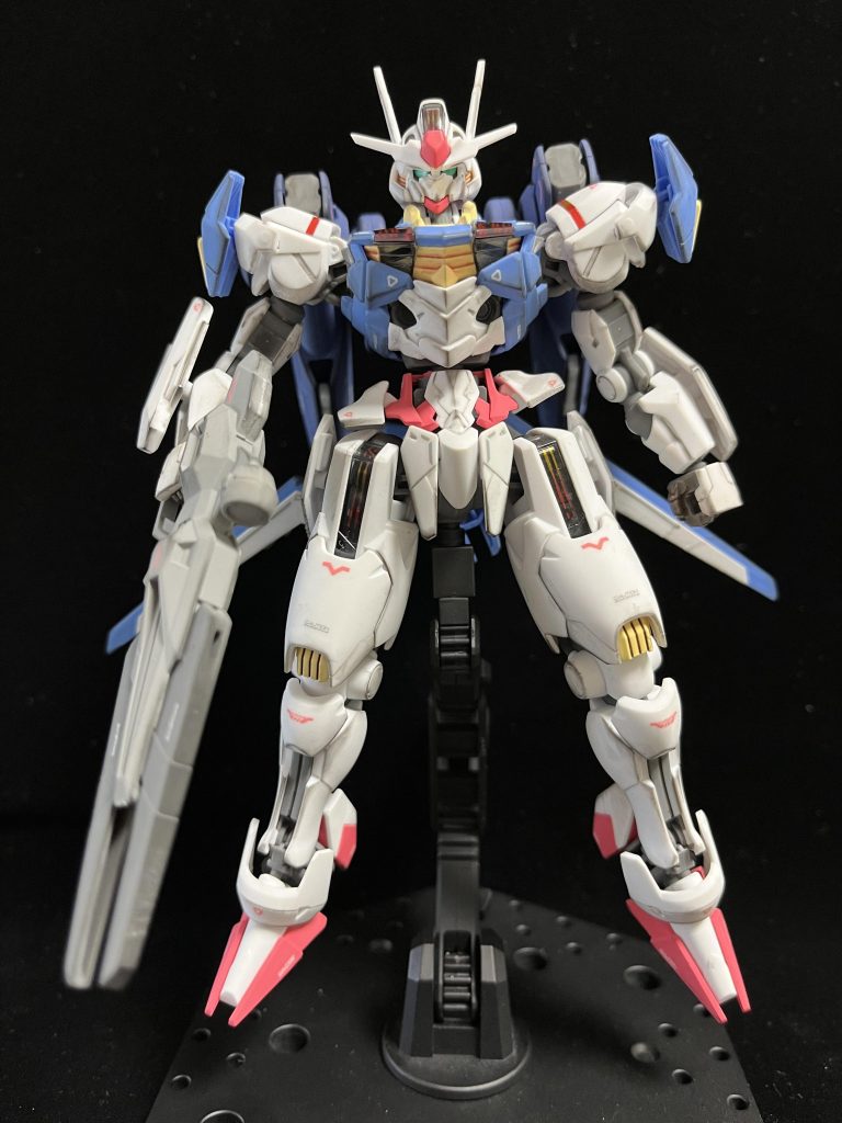 という訳で、久々に宇宙世紀以外のキットを組んでみました。脚の合わせ目とかかとの色分けがイマイチかなと思いましたが、おおむね良いキットかなぁという感想です。