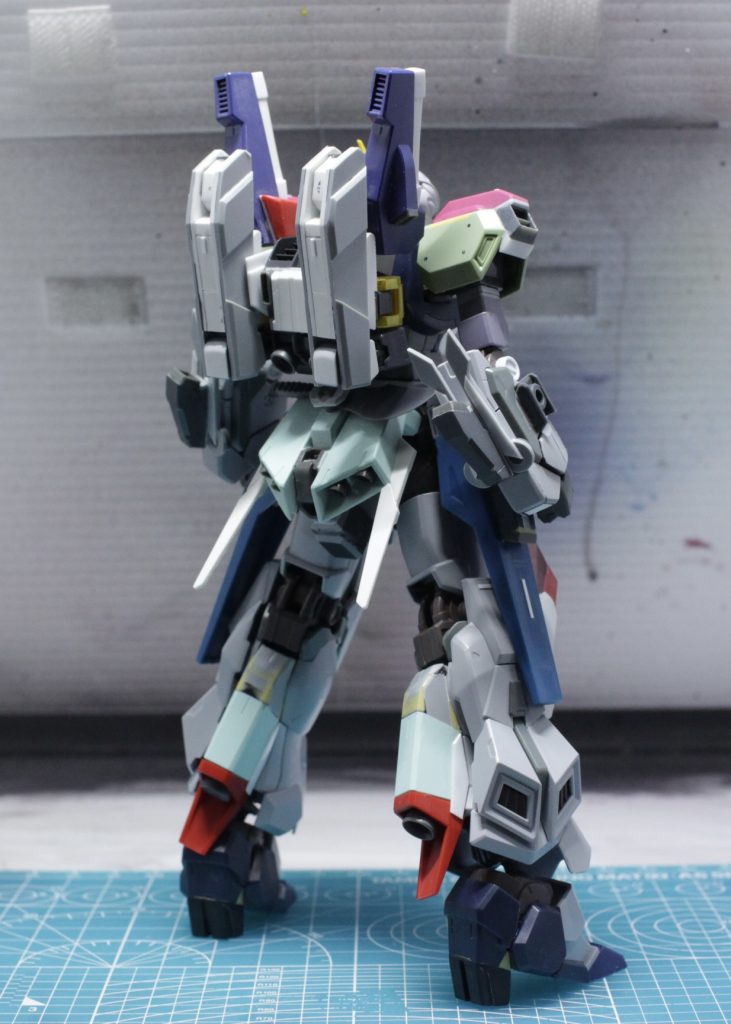 塗装前の写真。だいたいミキシングですが細かい部分ではスクラッチも多用しています。