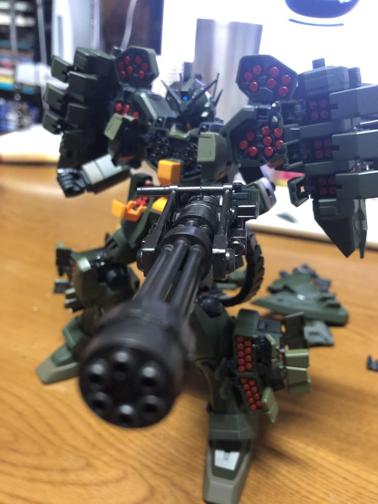 ガンダムヘビーアームズ陸自仕様–4枚目/制作者：ちゃぶ台モデラー