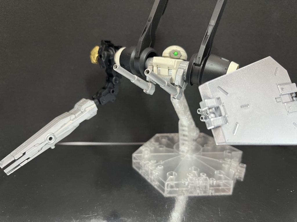 バオリパック改キャノン、シールドその他3mm軸と穴が沢山あるのでリュックのアクセサリーはお好みで(о´∀`о)