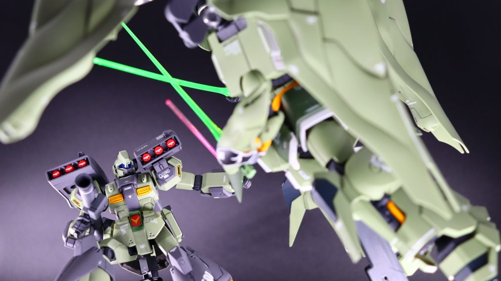 実はめんどくさくてビームサーベル塗ってませんw