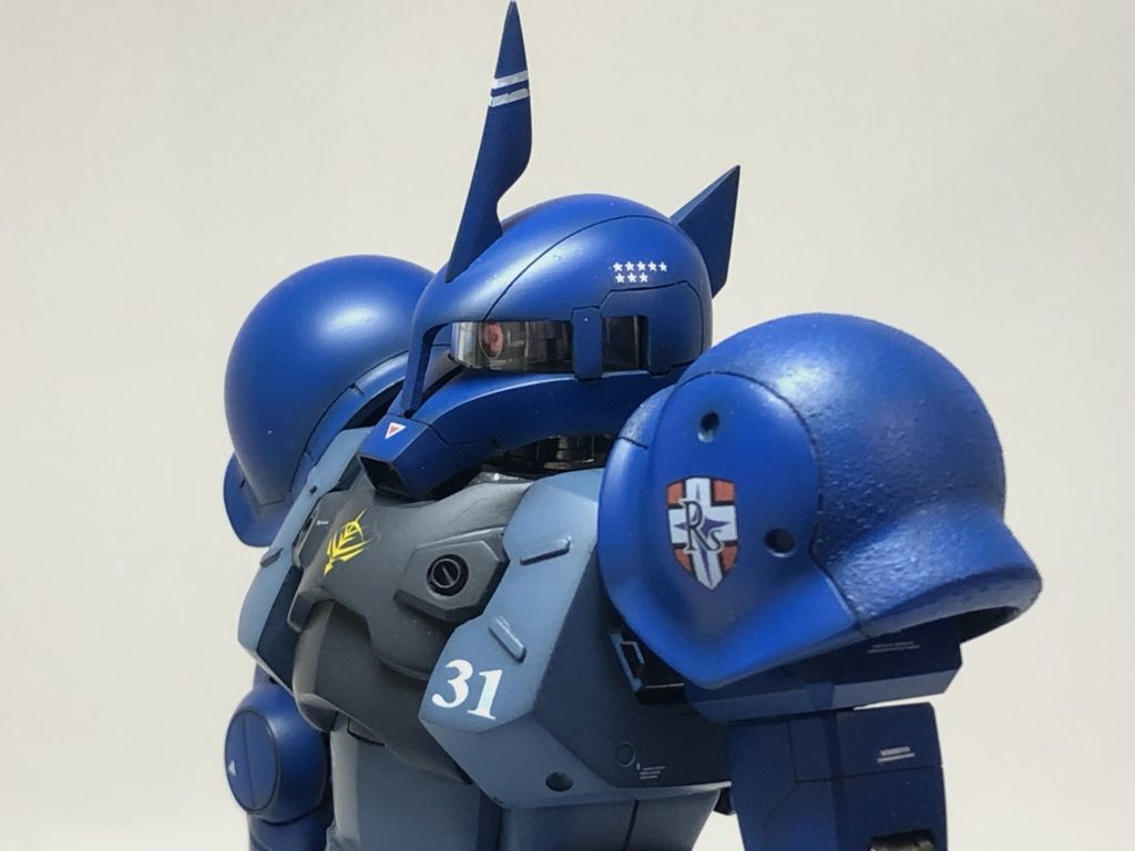 左肩は鋳造表現してみました。 パーソナルマークとか、ナンバーとかもろもろデカールを自作しました。