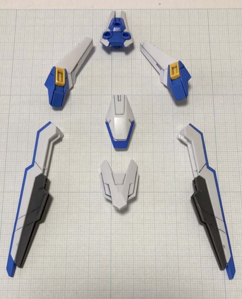 その悲しみを超えるような満足度を喰らわしてくれたシールド。バラけて飛び回り、アーマーにもなるみたい。魔女＝ニュータイプ？ジジイ、いつもの思考に陥る。