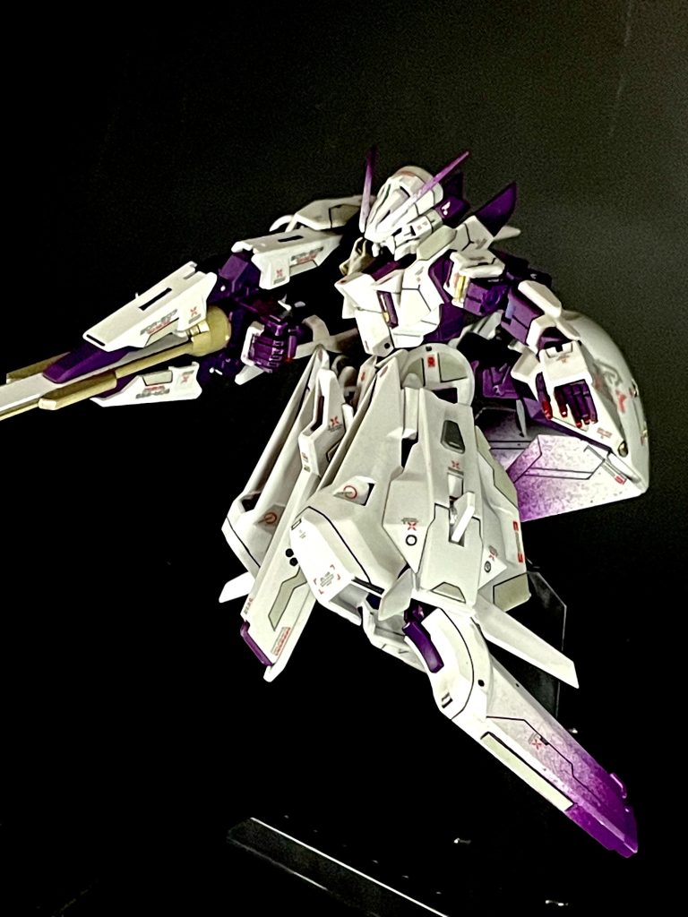 今回テーマにしたのが勝手な家族のイメージでガンプラを制作するでした。この作品に関しては長女がモデルになってます。意外と身近なモデルがあると方向性もすんなり決まって、こんな作り方もありかなと思いました。皆さんも作るときのテーマなどがありましたらコメント頂けると嬉しいです。最後まで見ていただいてありがとうございました。