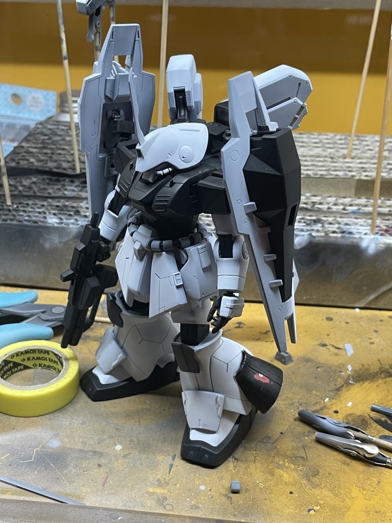 一度白ベースのカラーリングにしたのですが、、色々あって、、、塗装を、剥がす事に、、、長く険しい旅でした。。、皆さま応援いただきありがとございます!!あ、、、撮影中、アンテナ折ってしまいました。。。4回目、、笑なおそ、、、