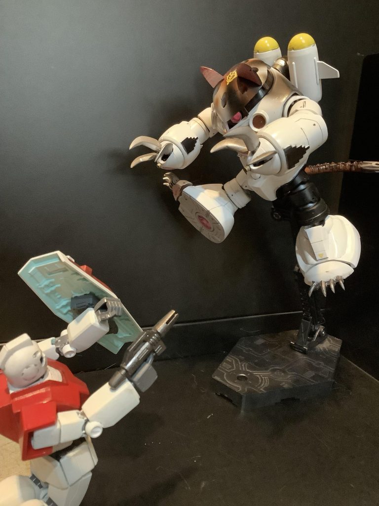 連邦軍に襲いかかる!