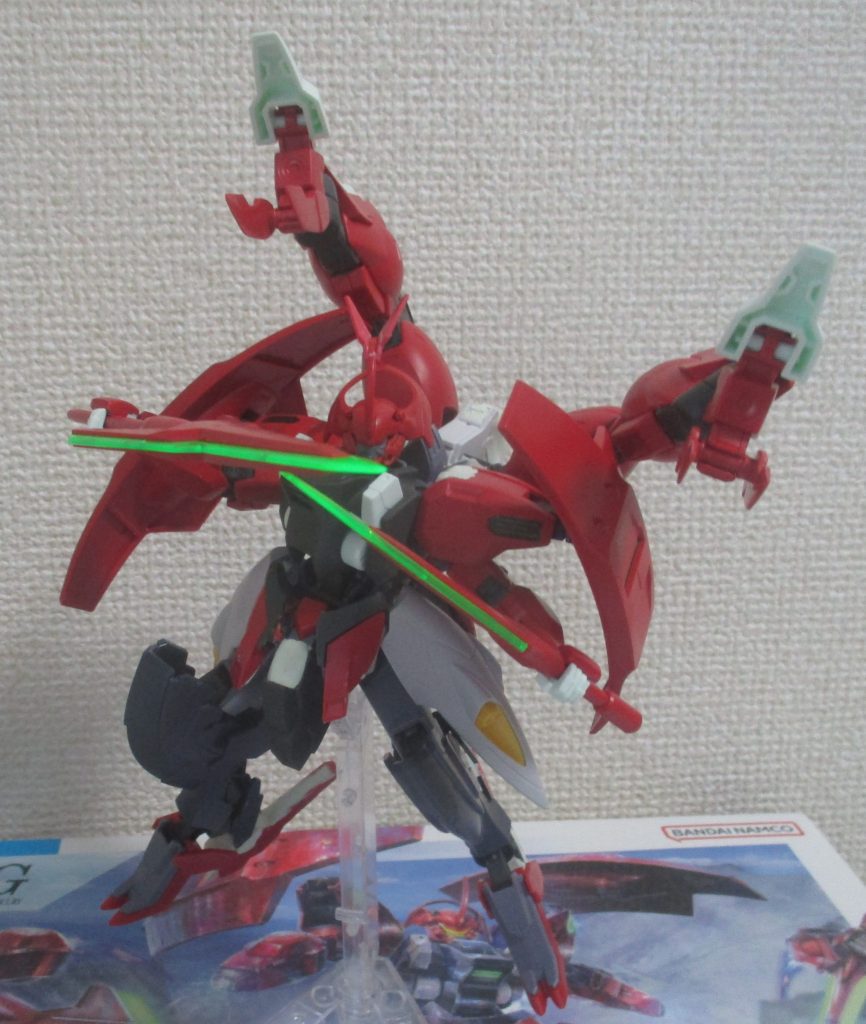 同じく塗装前の武器構え。