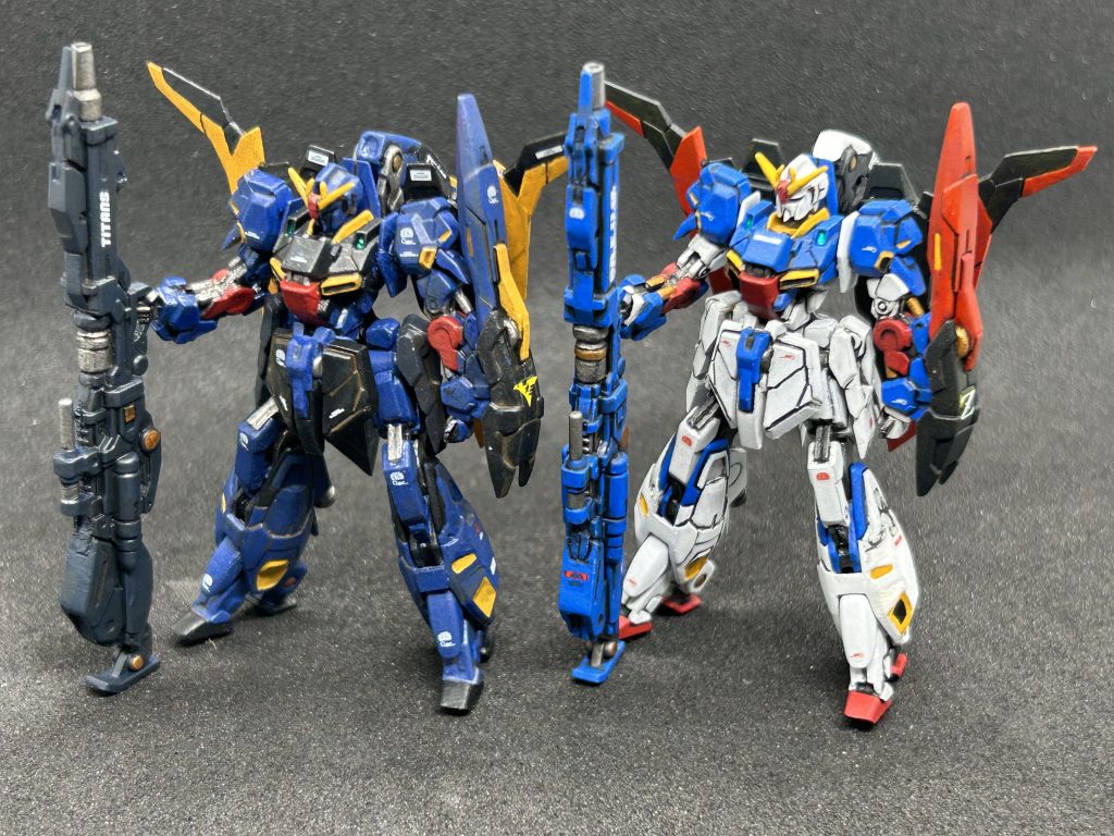 ノーマルカラーとの比較。ティターンズカラーも悪くない！