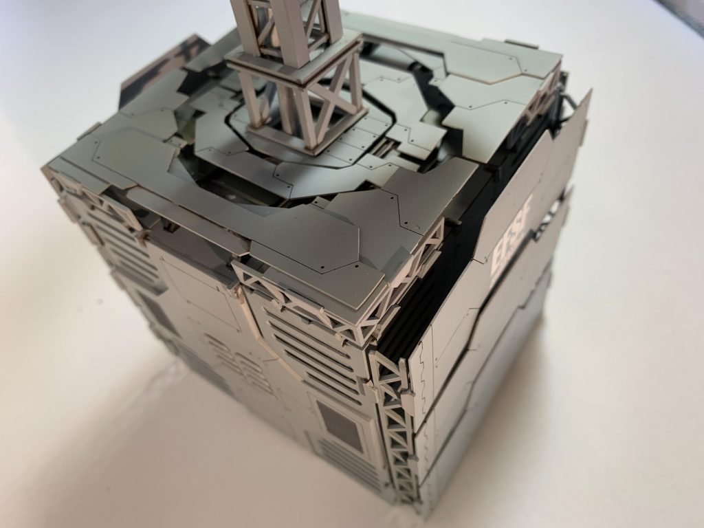 フルスクラッチ台座–2枚目/制作者：suzuto