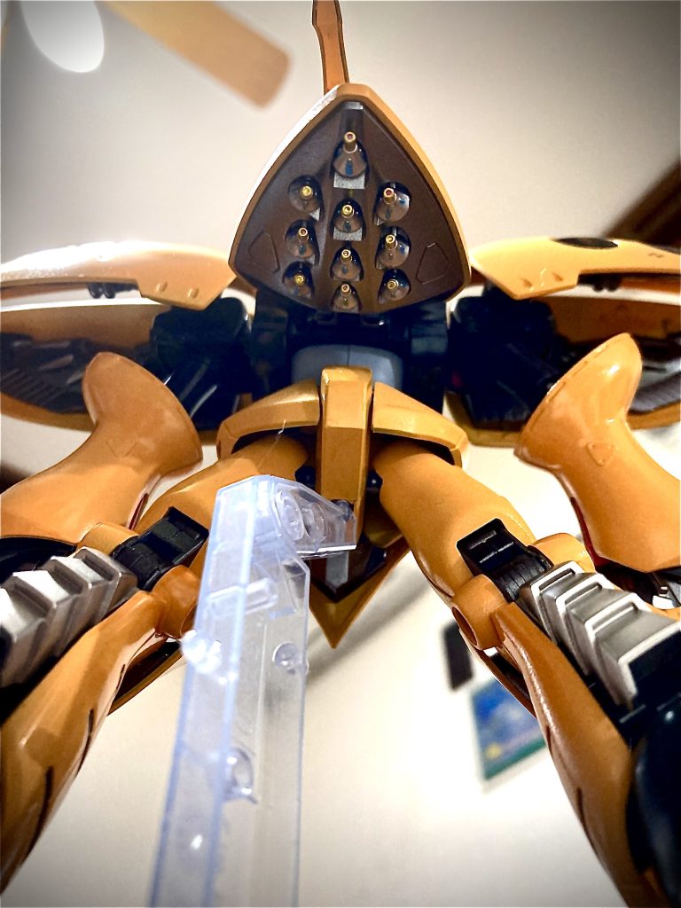 見えにくいんですけど、ファンネルも塗りました。お付き合い頂きありがとうございました😊