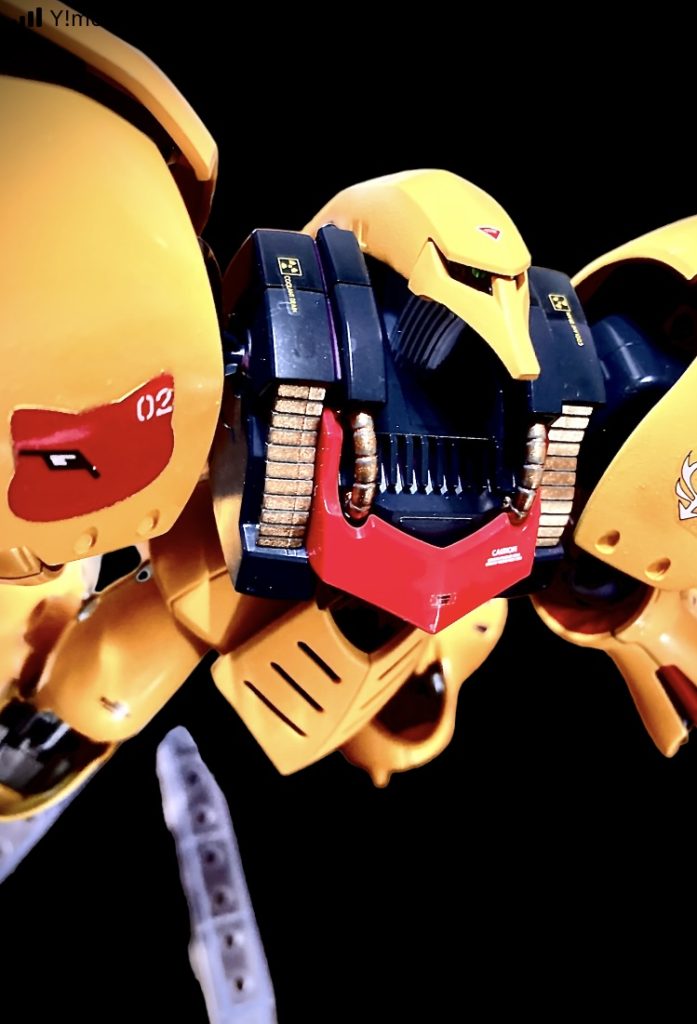 「いけ！ファンネル！‥出ないじゃん？！」「ぶっ！そりゃ出ませんよ（笑）黄色いスイッチです」「えぇ‥なんで騙すの‥」