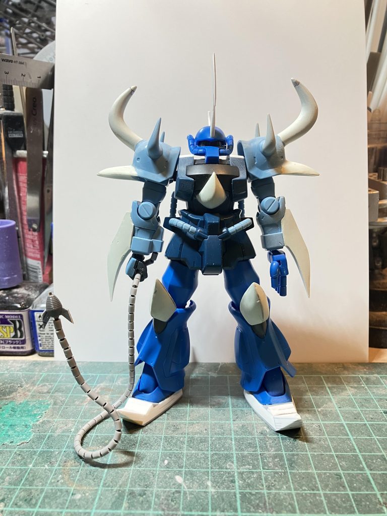 塗装前の段階です♪普段はプラ板を多様してて、久しぶりにパテ工作をしました