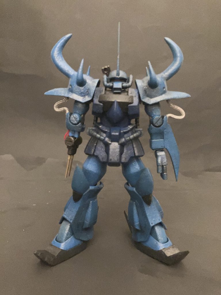 このグフの武器と言えば腕を斬られた箇所からニョキっと伸びそこからスタンガンが表れます