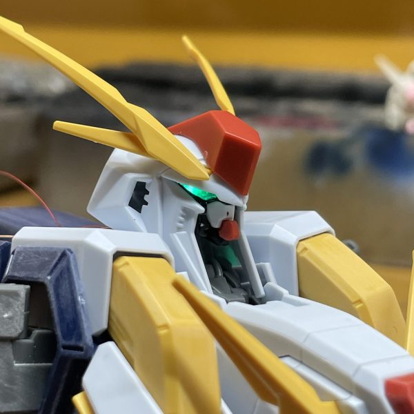 クスィーガンダム  LED化昨日、100均で 