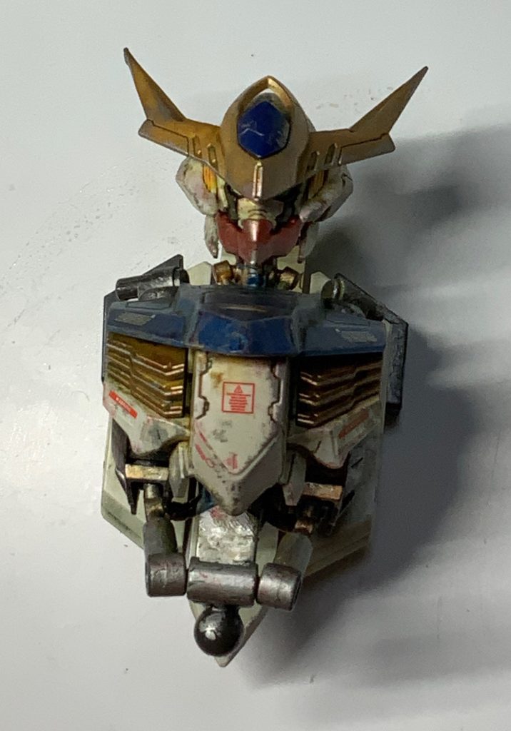 ウェザリングはウェザリングカラーのラストオレンジ、ステインブラウンでウォシング チッピングシルバー、リアルタッチマーカーで最後はスポンジでぼかし効果をって感じです