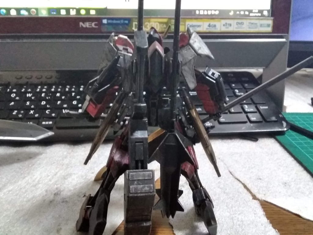 ついでに近接重武装の設定なんで遠距離攻撃が極端に少ねーのよ。