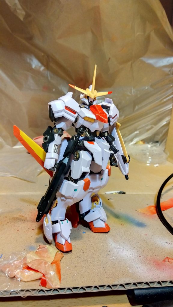 部分塗装と胸部パーツをオリジナルで少し塗装しました！