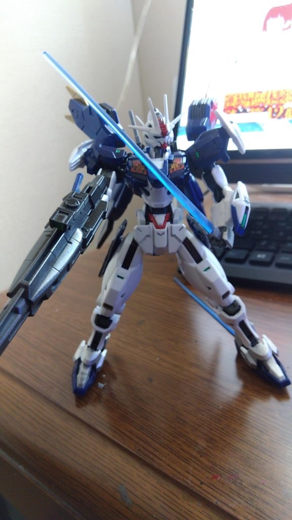 ついでに、墨入れは部分的にしたんだけど、墨入れで食み出した部分を取るとき、何故か塗装も剥げるの、あれ、どうにかならねーかな(=ω=)