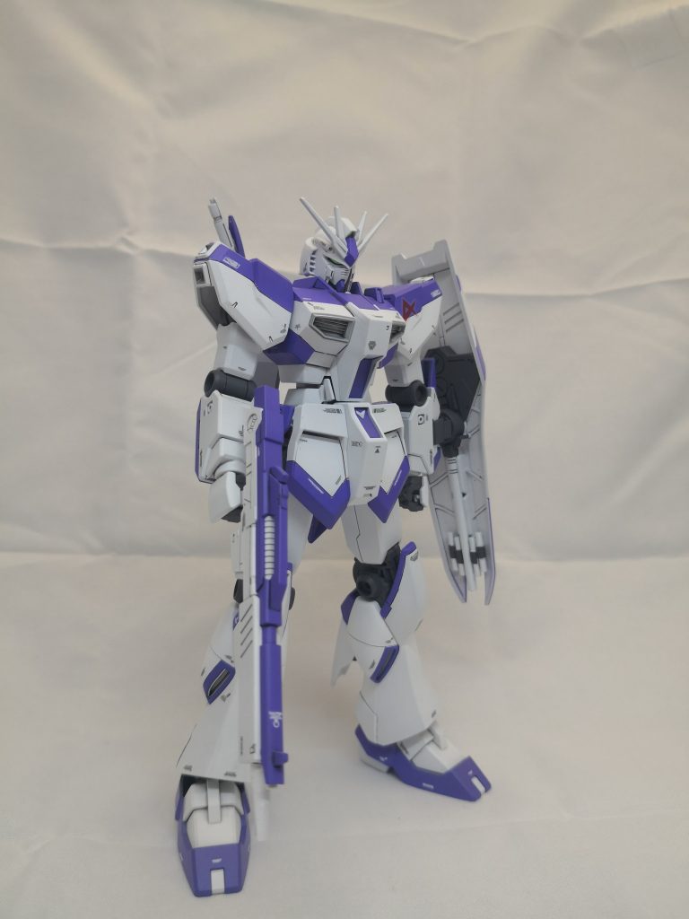 νガンダム(Hi-νガンダムカラー)–2枚目/制作者：@RAWA8901