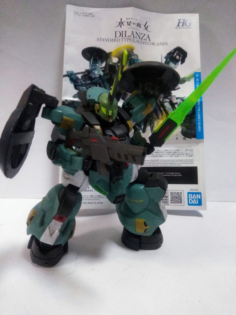 まぁ『ポッチャリ系 アルアル』大概、動きが悪い…😭と思いきや…         さすが水星キット、組み立て易いし、かなり動ける!(動ける〇ブということ😆)