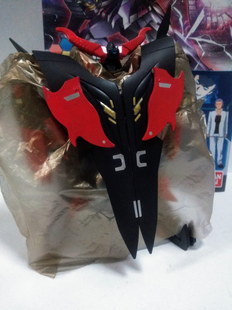『ゲテモノ ガンダムの 寄せ集め』と言えるこの子😥 自分的にはかなり『アリです』😂『ガード形態+プラススキー粒子マント』