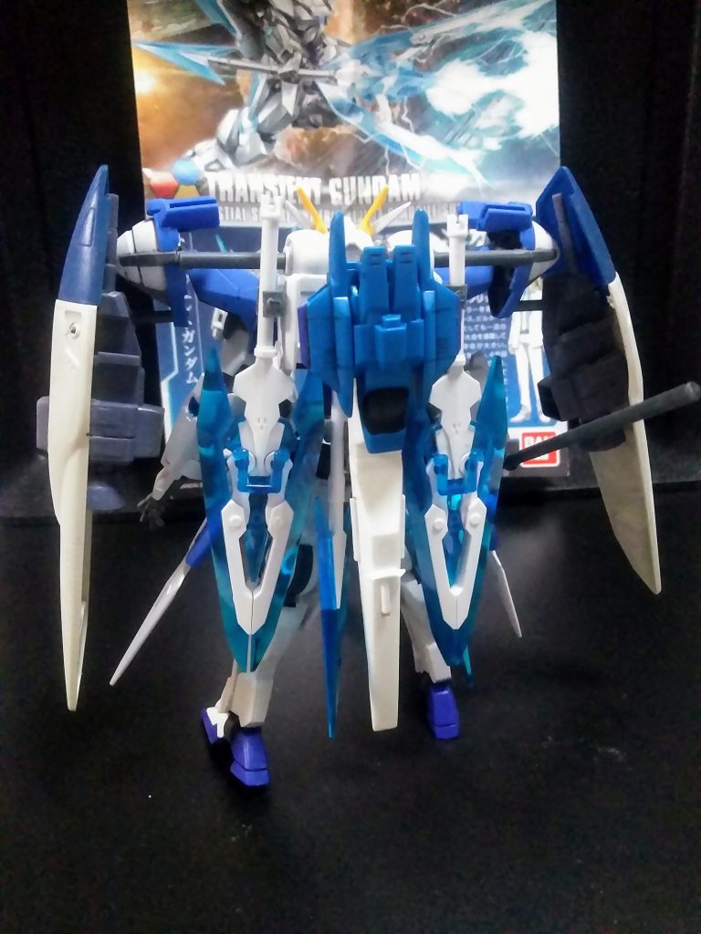 本当は『正統派ライバル』らしく、もっとシンプルなのですが、ソコはソレ例外なく『盛っときました😋』背中のコレ『オーライザー』みたく『分離変形』出来るんですが、ショットを撮り忘れました😂