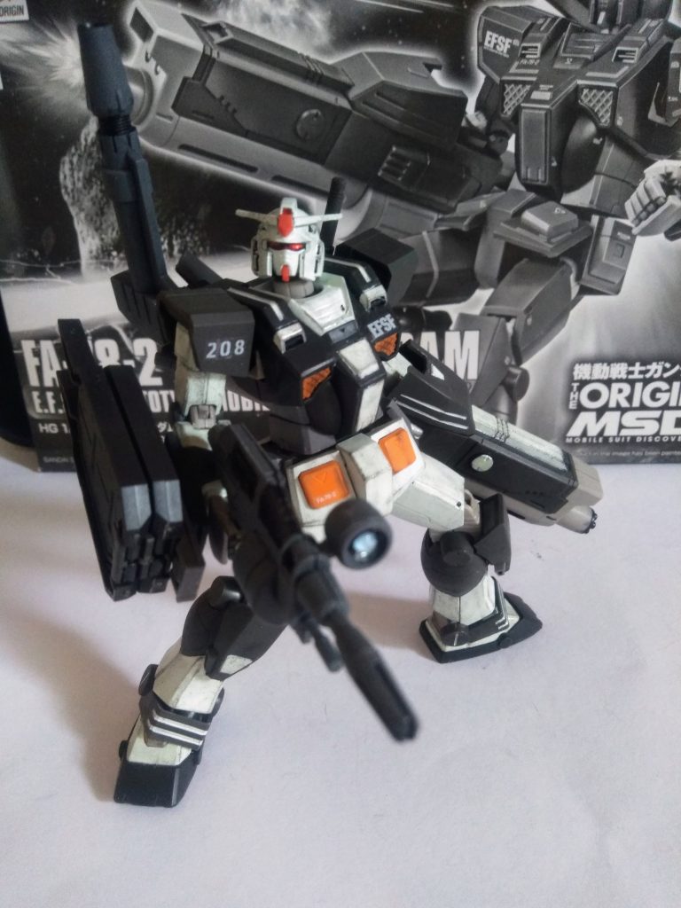 『地球連邦軍 203機械化部隊』に所属する コンヤハカ・レーダ大尉(妄想戦士)は愛機にて、味方部隊の通信が途絶えた地域を探索中『ジオン軍ルッキールー中隊』が赴任する『とある海辺の HLV 発射基地』の周辺区域へ接近するのでした。