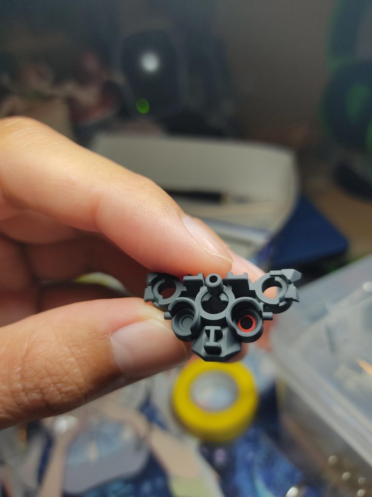 流石に塗り分けが難しかった部分。シールも悪くないね