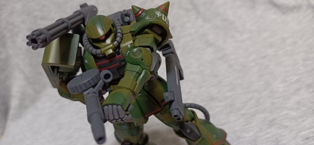 ザクマシンガンはリバイブザクからの流用です