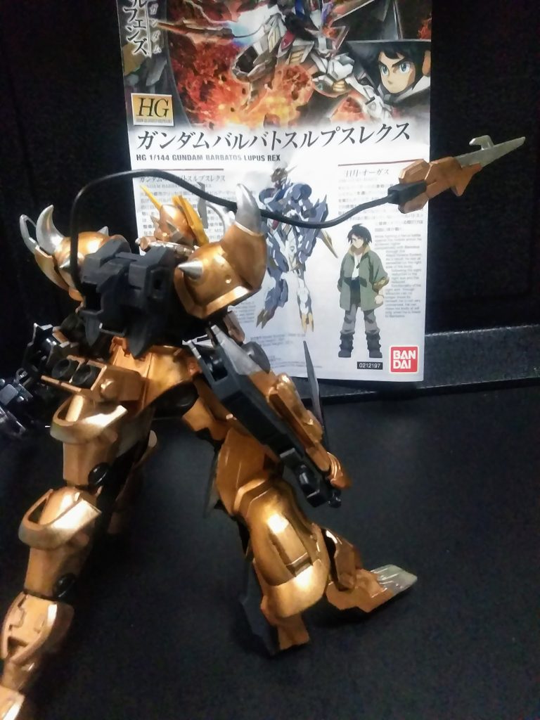 でも『怪獣』じゃあ『泥汚れ』はあっても『錆び』は無理。となり『錆び➡️金属➡️鎧』からこの子に成りました😂 なので非常に確認し難いですが『煤、錆び、泥』のウェザリングを施して有ります🤣🤣