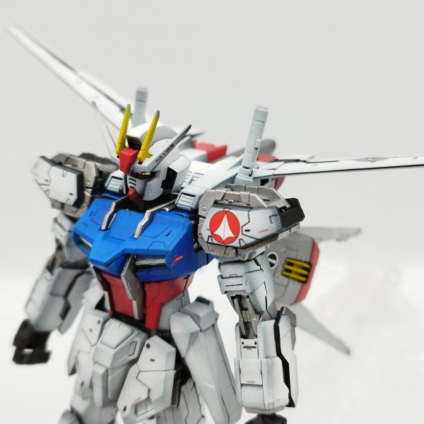 統合軍仕様のエールストライク