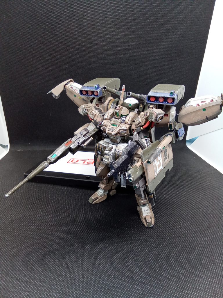 最終決戦に向けてデミバーディングの強化案火器管制担当が居るなら武装がいくらあってもいいだろう!!というかんじで盛ってみました♪ 乗っ取られるのが怖いので人工知能や誘導装置搭載武装は積まず直接照準火器のみを選択しています  