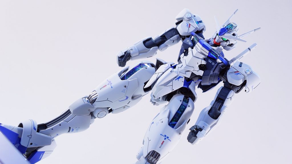 展示用なんでよけいな物は足さず、基本的な事だけして完成させました。せいぜいカラー　を青系にしたぐらいかな？水星といったら青くしたくなるわけですよ。