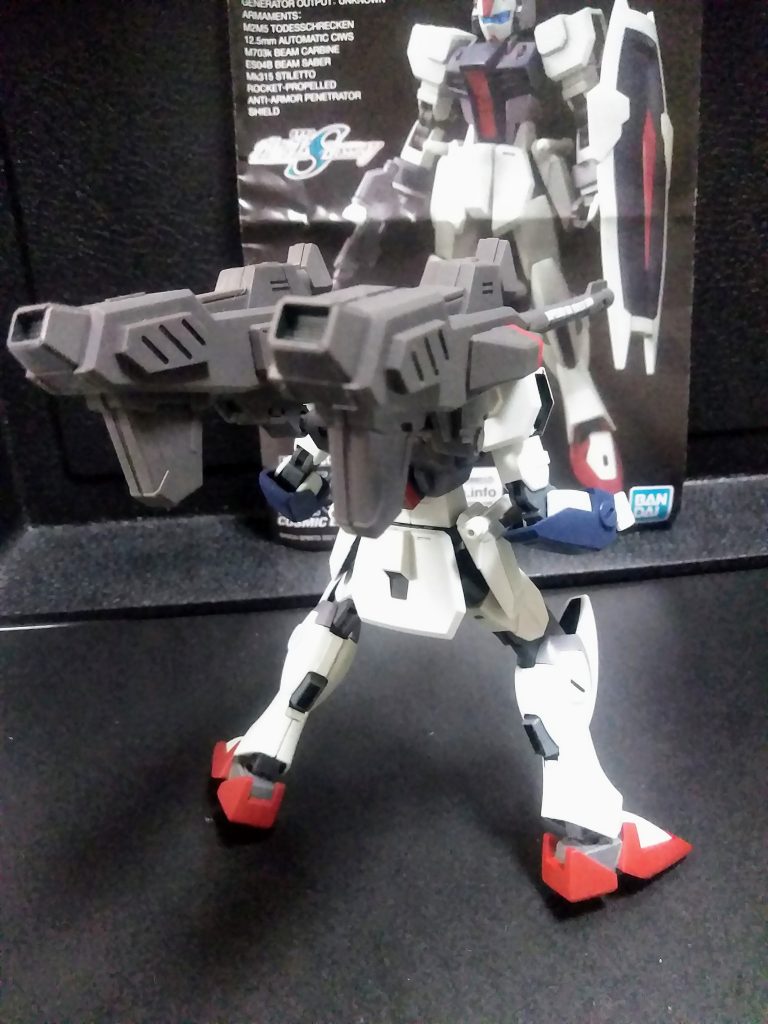 こういったドデカ装備の収納は、何時も悩みの種です😏