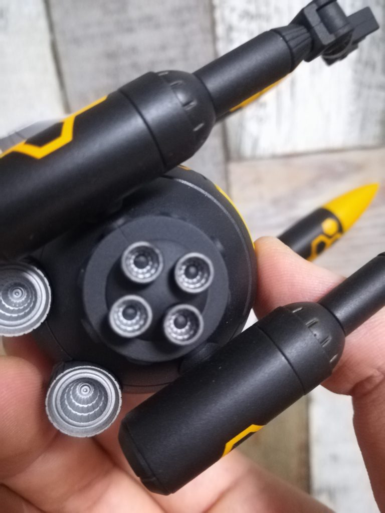 スラスターはこんな感じです