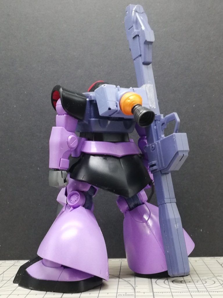 バックパックをどうするか検討中の段階。ヅダランドセルを左右に拡げています。