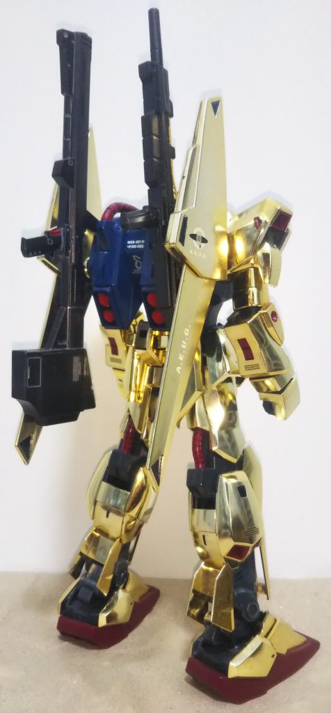 とはいえ百式のキットって昔から(接着剤の要る頃)出来が良い気がしませんか?このキットも可動は良いですし、スタイルも悪くはないかと思います。