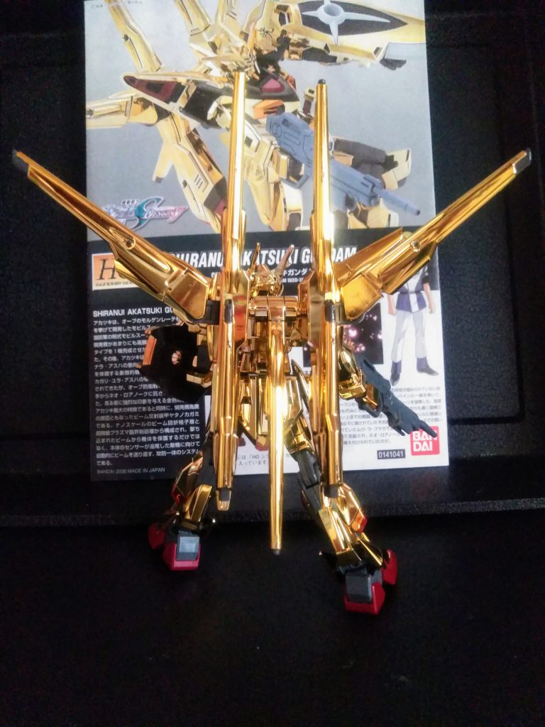 この『不知火』はオーブが開発した『誘導機動ビーム砲搭システム』というそうです🧐　やはり地上では使用不可だそうな😖