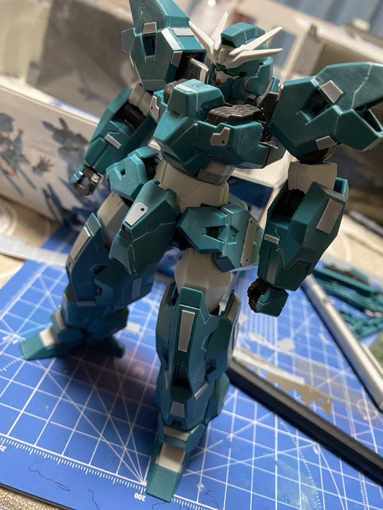 うるさくない程度にプラ板を貼ってみようと思って貼ってましたが、結果うるさくなってしまいました_(┐「ε:)_笑