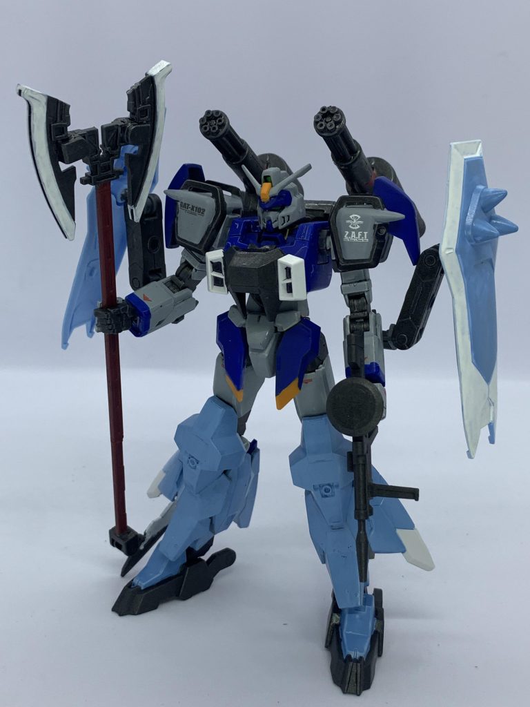 もひとつおまけでスラッシュザクファントムアーマー。30MMのウェポンセットのやつ+HGUCシナンジュ+わかんないけど多分30MMのなんかをミキシングしたビームアックスがお気に入り。元キット使ってないのに再現度高くない！？