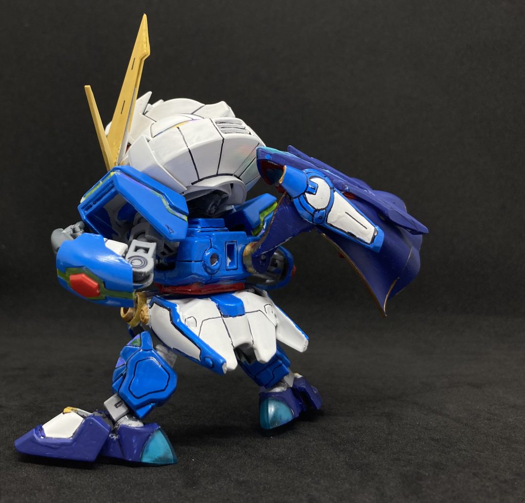 後ろのマントは元は孫堅ゼフィランサスのマフラー?マント?です