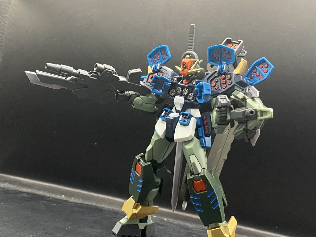 フルオープンアタック！ダブルガトリングが無くなった代わりにビーム兵装2つ加わったので実弾とビームというどちらかに耐性がある装甲だとしても大丈夫な仕様に！